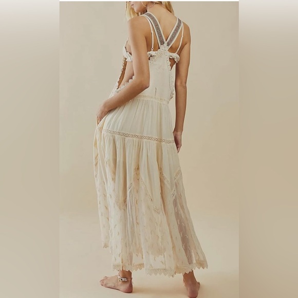 Laced Embroidered Tulle Bib Overall Dress Loose Adjustable Straps Maxi Dress - Picture 2 of 2